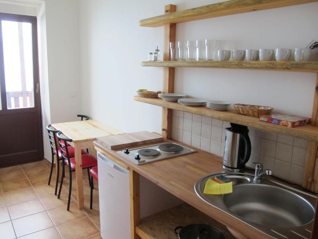 Hostel Singer Pub Τσέσκε Μπουντεγιόβιτσε Εξωτερικό φωτογραφία